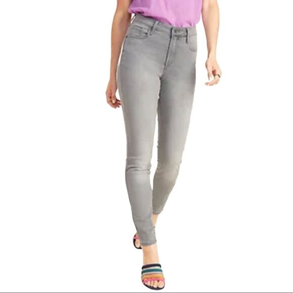 Old Navy Mid Rise Gray Wash Rockstar Sculpt Skinny Jeans - Picture 2 of 7